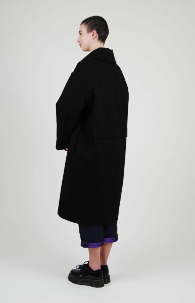 Coté du manteau Chloe Lo Neel Made in France