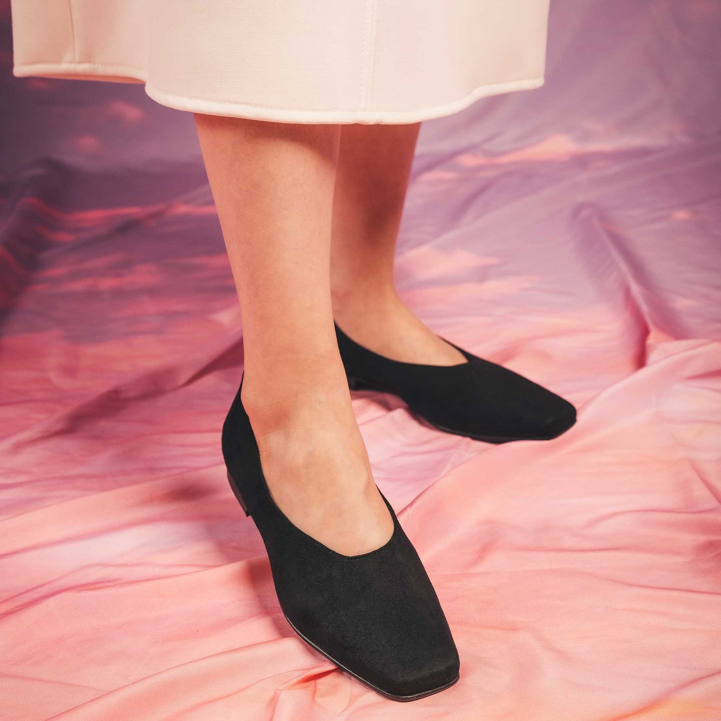 Women flats shoes in black microsuede wearing white dress | NAE Vegan Shoes