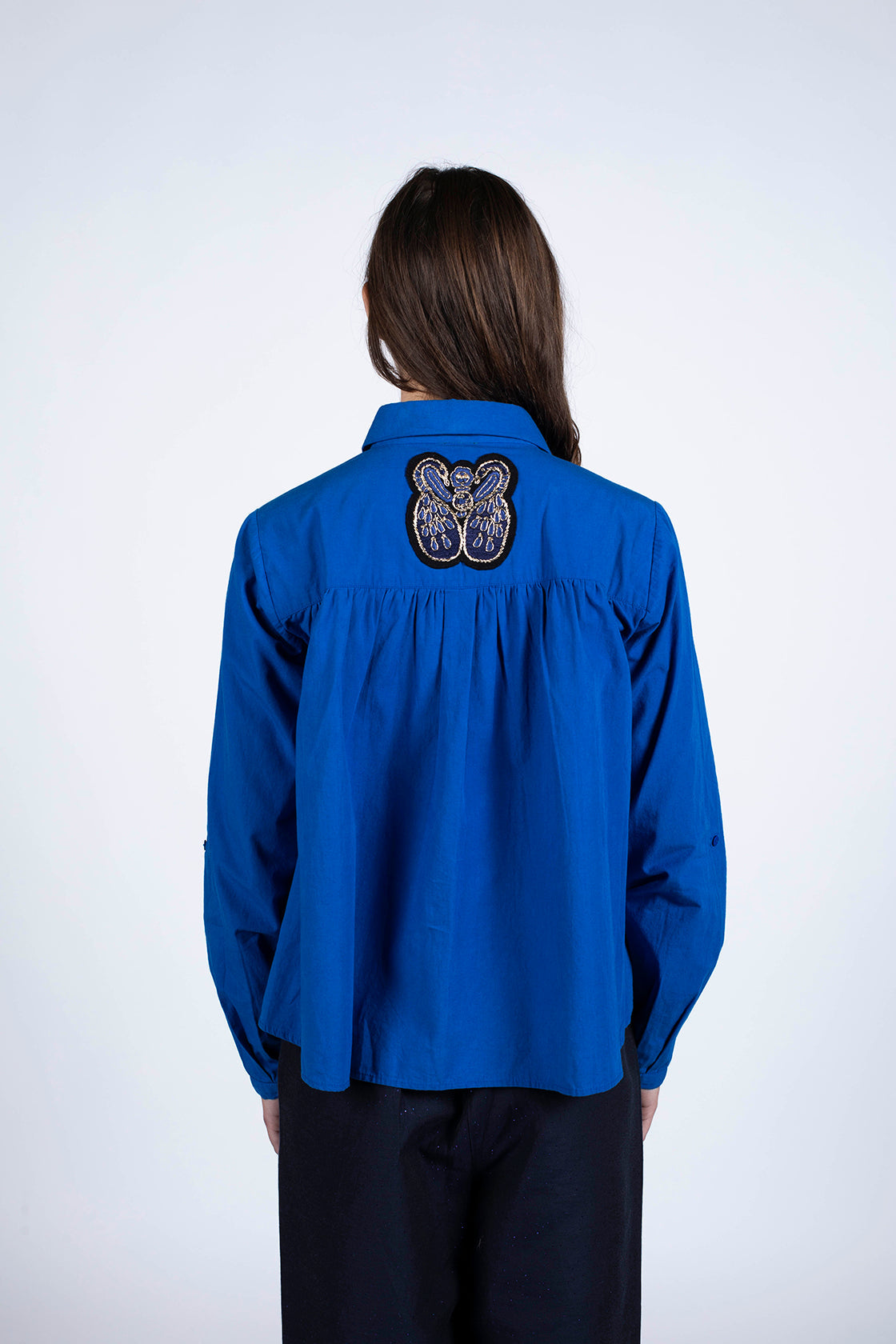 Dos chemise manches longues Hila indigo dos badge LO NEEL