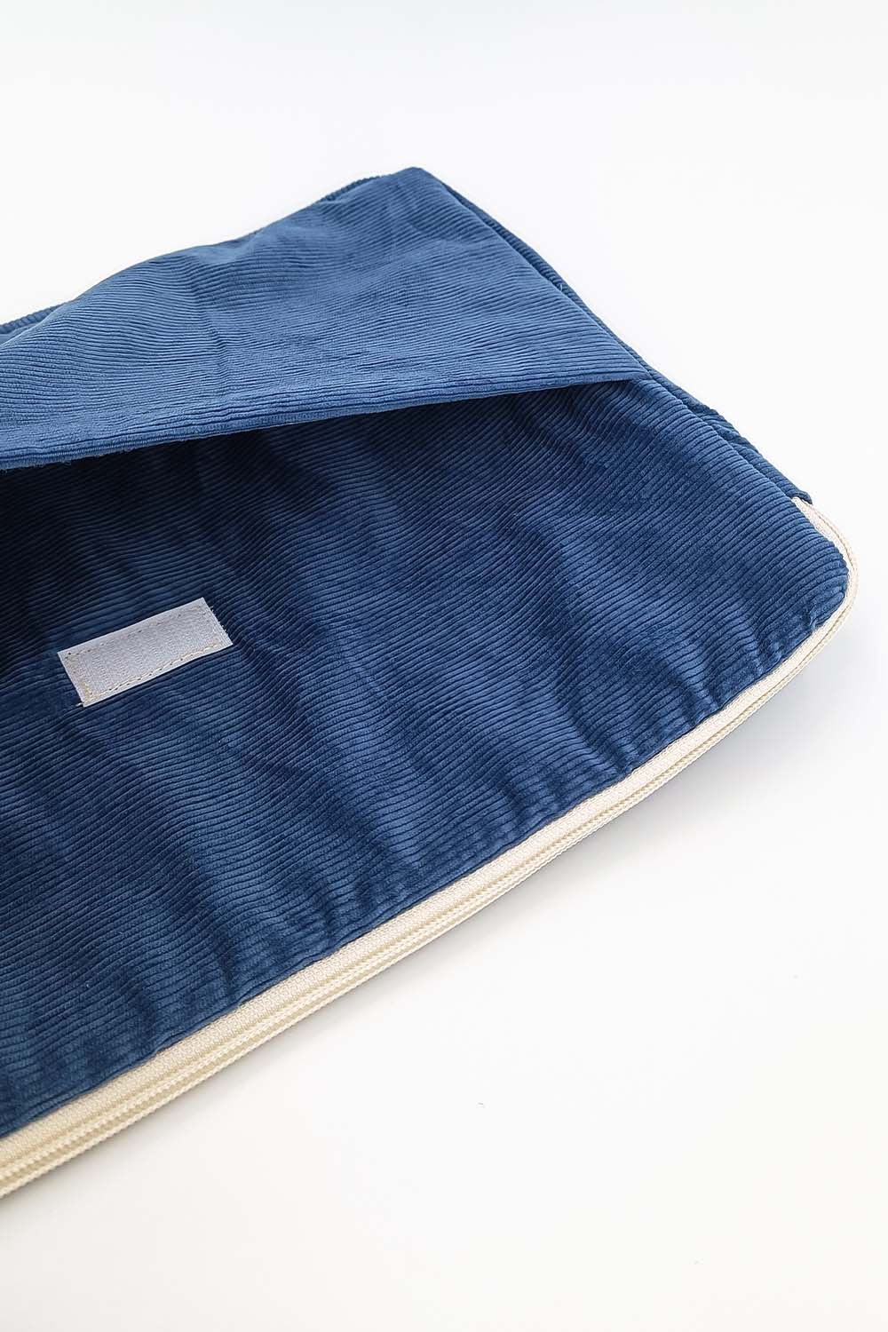 Housse d'ordinateur velours cotelé bleu denim