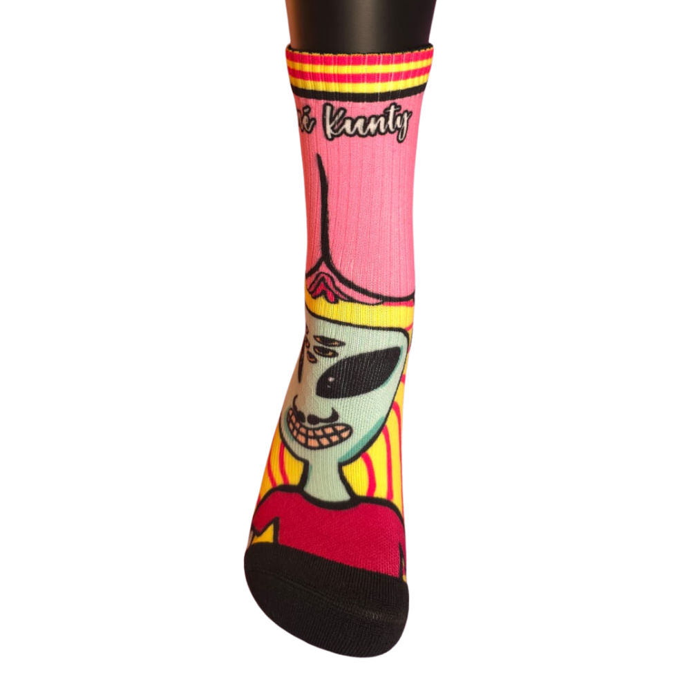 Alien Vulva 🔞 Socks 🇿🇦 🖤 🇫🇷