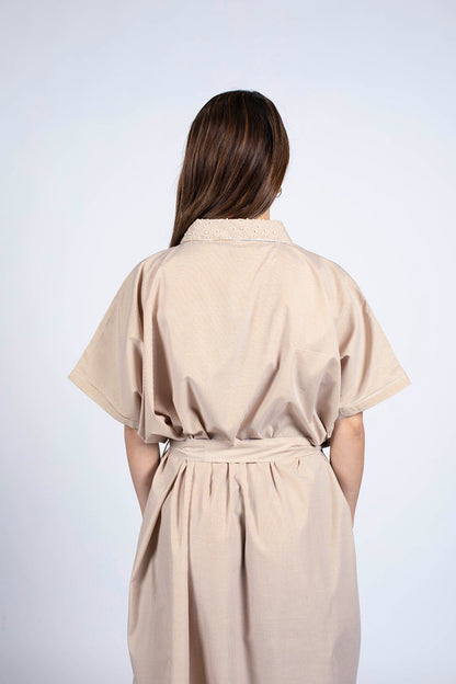 robe chemise mi-longue cintré à la taille