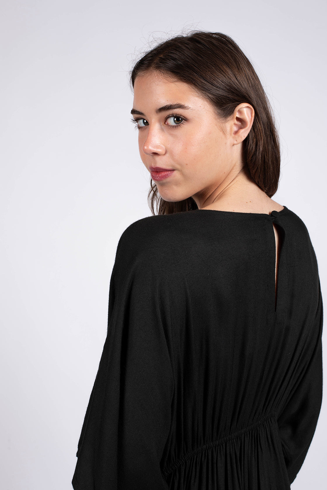 robe noire en viscose éco-responsable