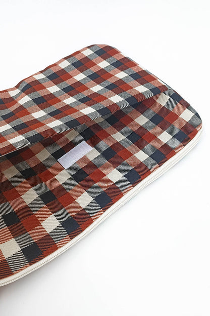 Cinnamon plaid computer cover