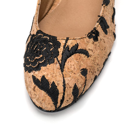 close view of the round toe from a vegan heeled sandals | NAE Vegan Shoes