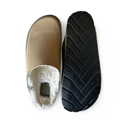 Vegane Unisex-Hausschuhe aus Bio-Baumwolle, gepolstert mit natürlichem Kork und upgecycelten Reifen