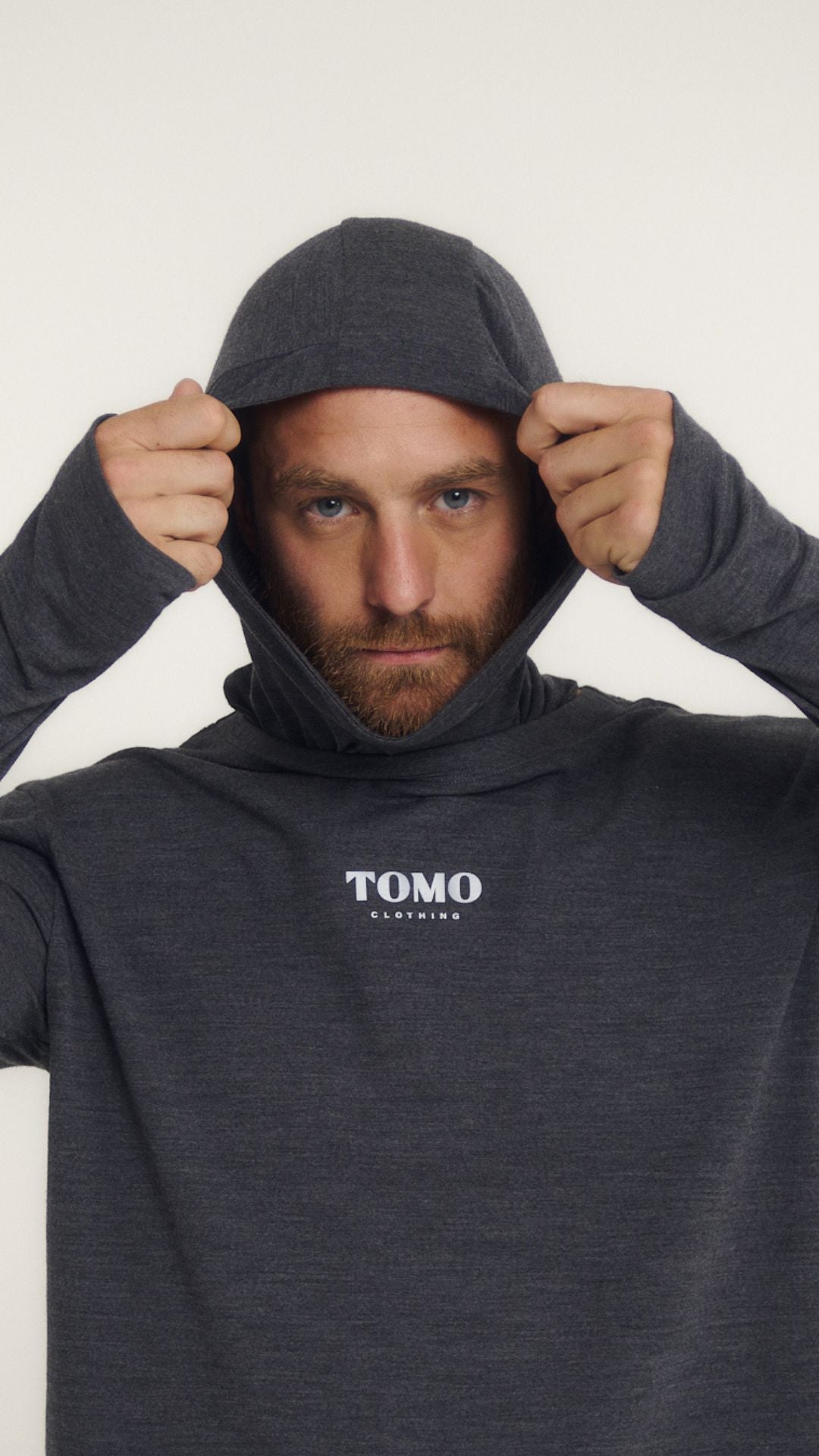 Cagoule laine AYO 001.