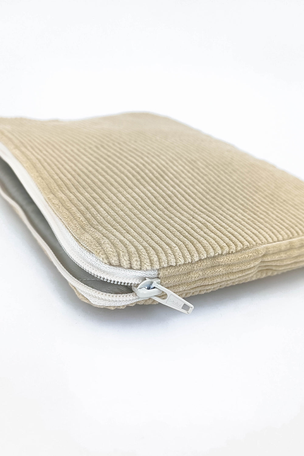 Frida beige ribbed velvet tablet cover